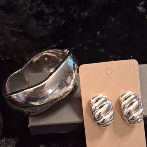 Silver Concave Clamper Bracelet and Earring Set . Beautiful. Like New .